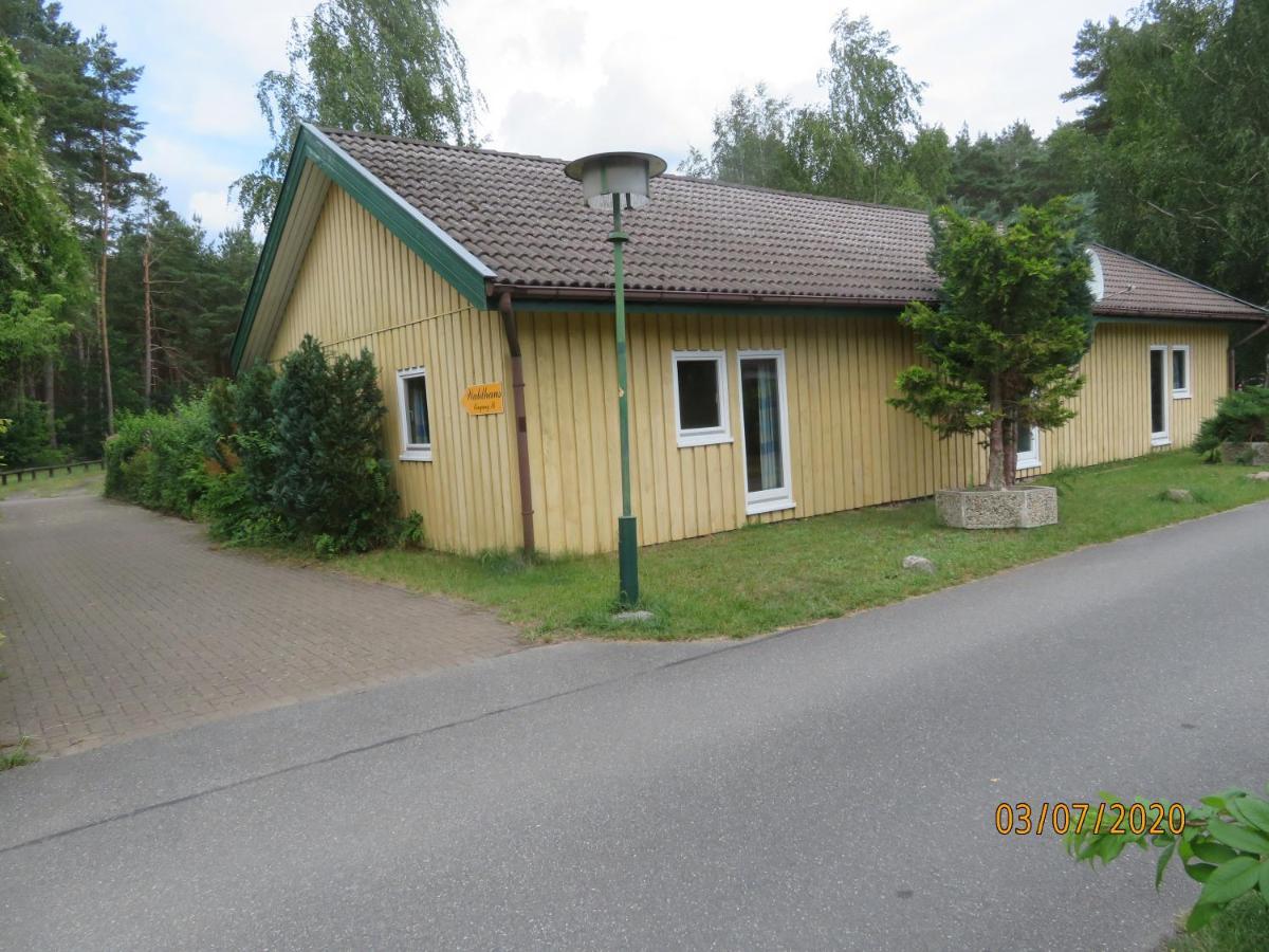 Gruppenbungalow-Waldhaus-Am Ferienpark Миров Екстериор снимка