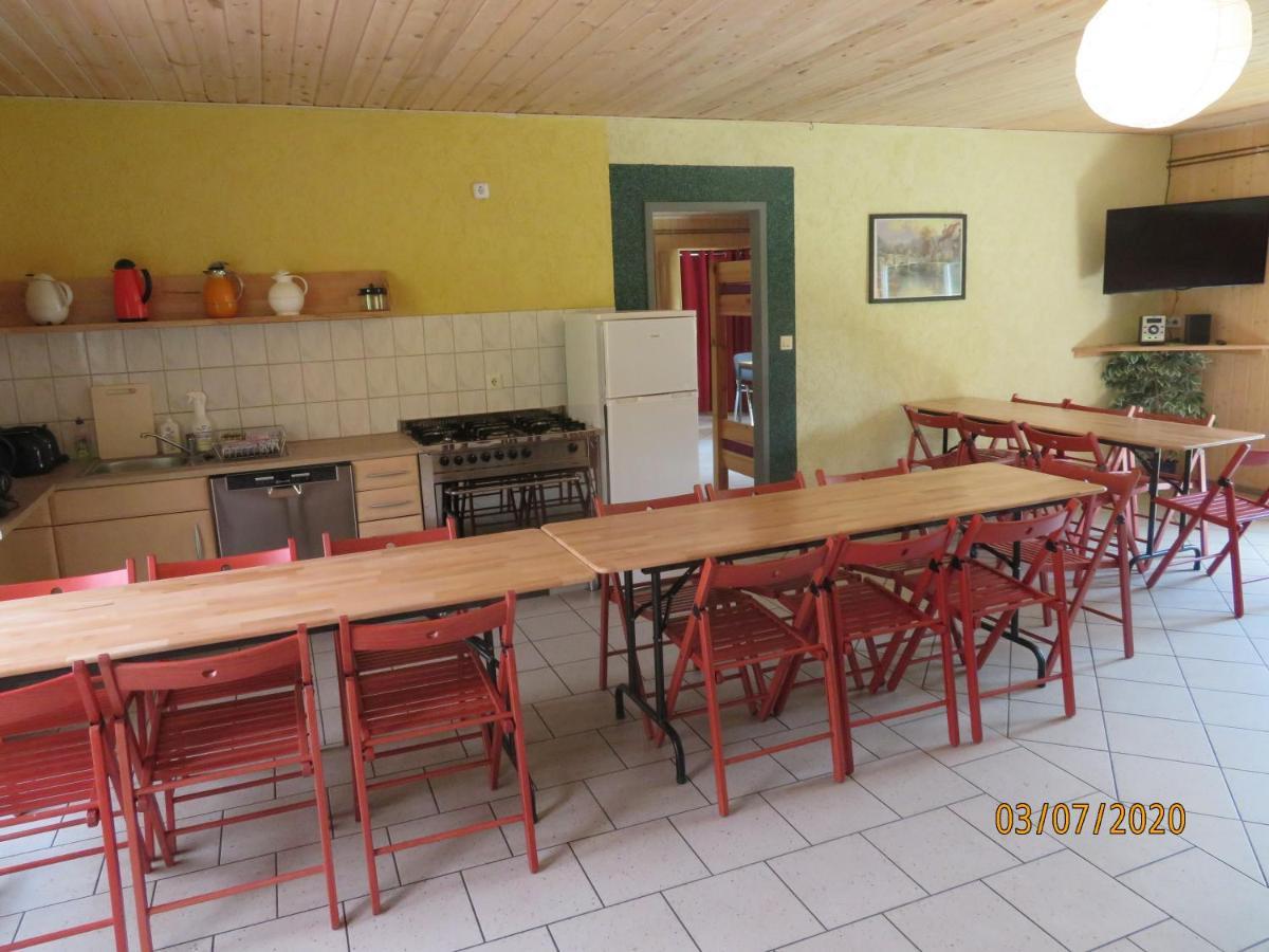 Gruppenbungalow-Waldhaus-Am Ferienpark Миров Екстериор снимка