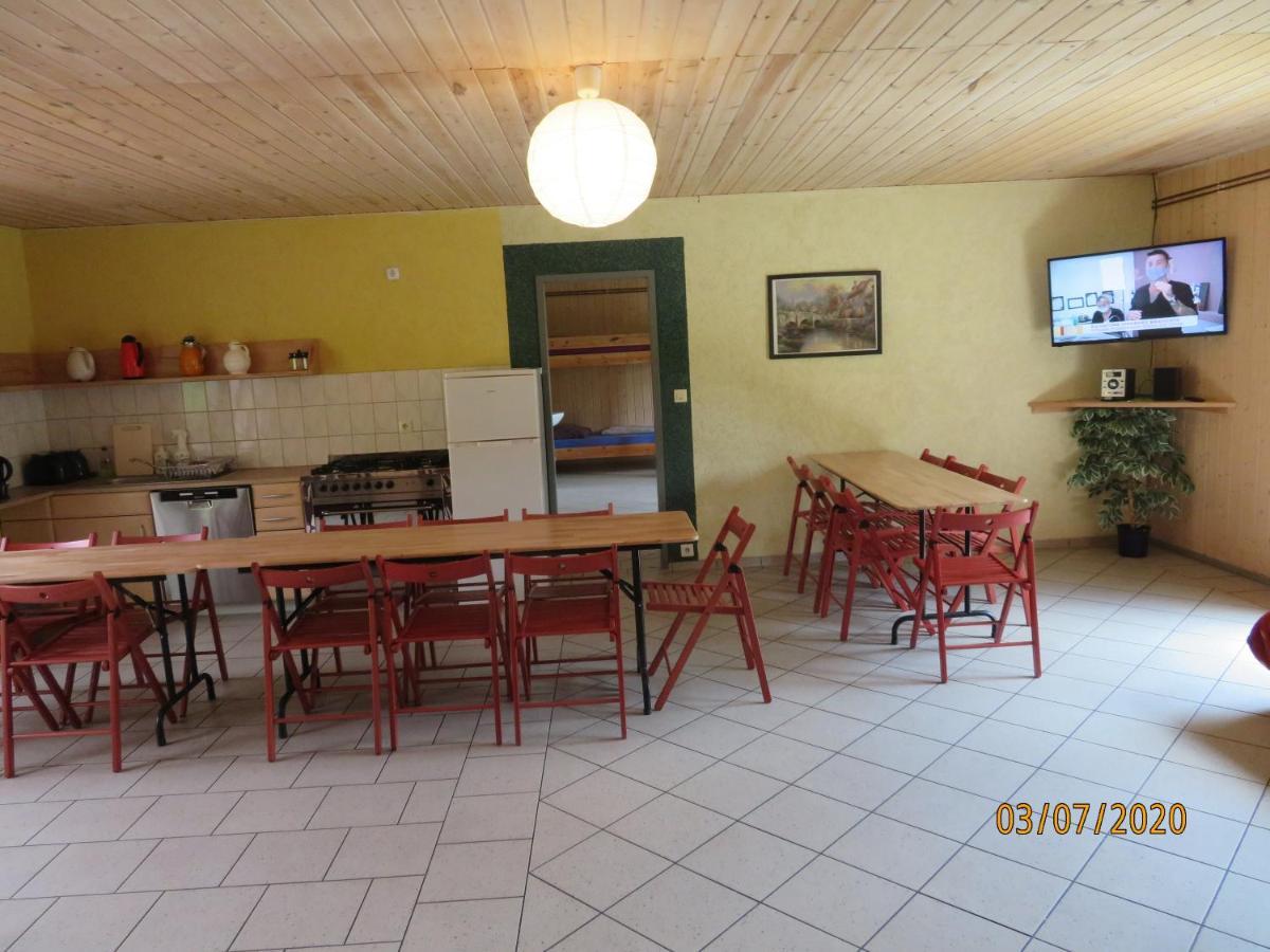 Gruppenbungalow-Waldhaus-Am Ferienpark Миров Екстериор снимка